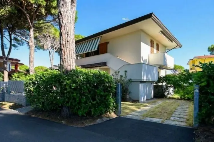 Sara villa/ Lido dei Pini