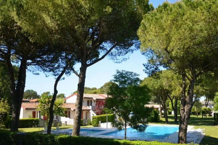 Anna villaggio/ Lido dei Pini