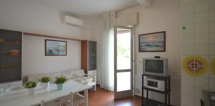 Florida apartmanház/ Pineda_0