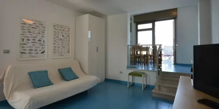 Florida apartmanház/ Pineda_1