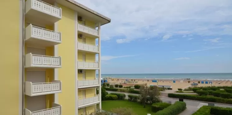 Frontemare apartmanházak/ Lido dei Pini_2