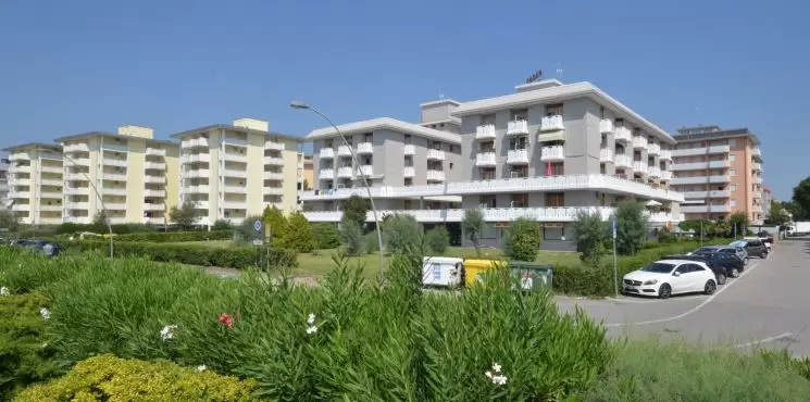 Frontemare apartmanházak/ Lido dei Pini_3