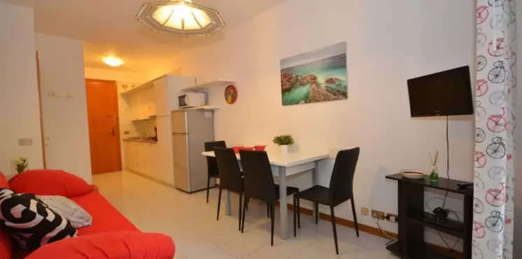 Halley apartmanház/ Pineda_0