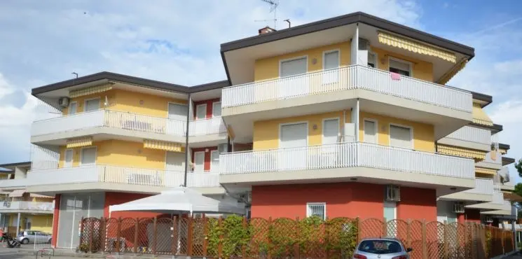 Piazzale Pò apartmanházak/ Spiaggia