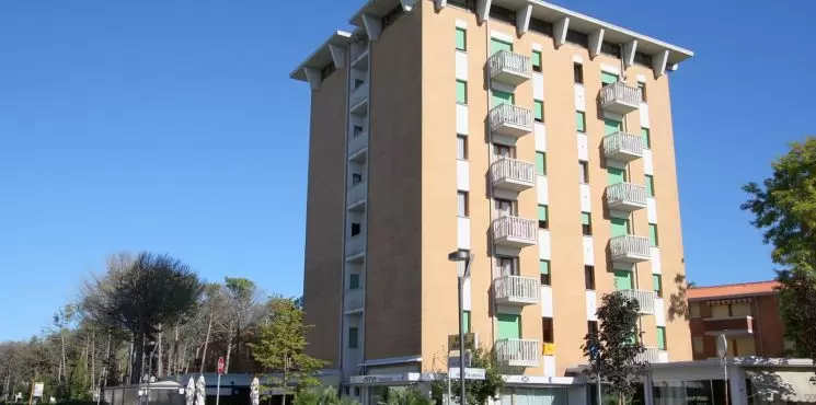 Torre Panorama apartmanház/ Pineda_0