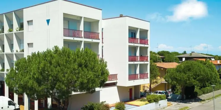 Urano apartmanház/ Lido dei Pini