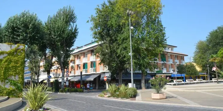 Viale Aurora apartmanházak/ Spiaggia