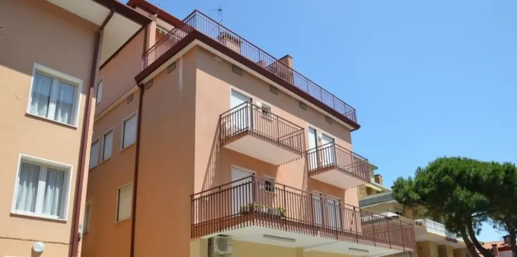 Elena apartmanház/ Lido dei Pini