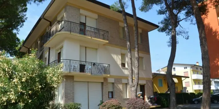 Frediana villa/ Spiaggia