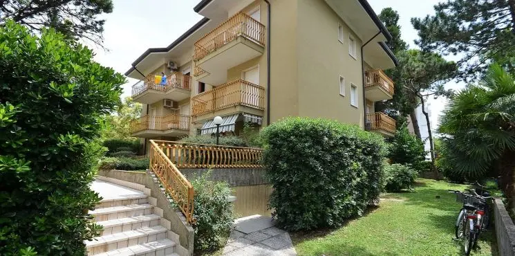 Magnolie apartmanház/ Sabbiadoro