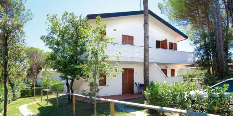 Silva villa/ Pineda