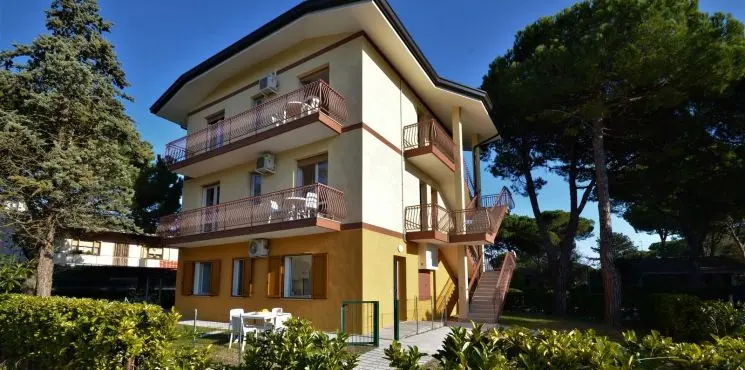 Stefano villa/ Lido dei Pini