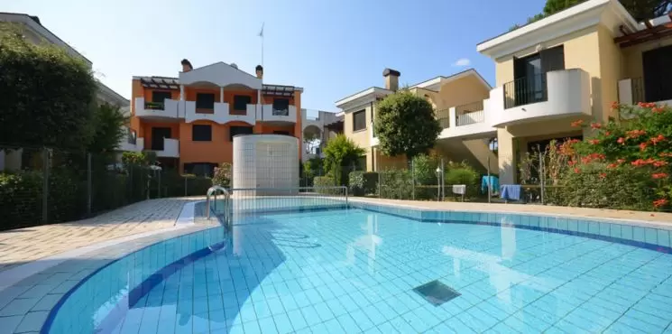 Clio villaggio/ Pineda_1