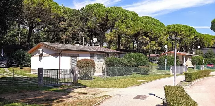 Laura villaggio/ Riviera_3
