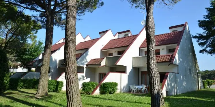 Marina villaggio/ Lido dei Pini