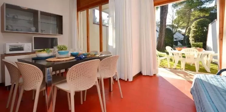Marina villaggio/ Lido dei Pini_0
