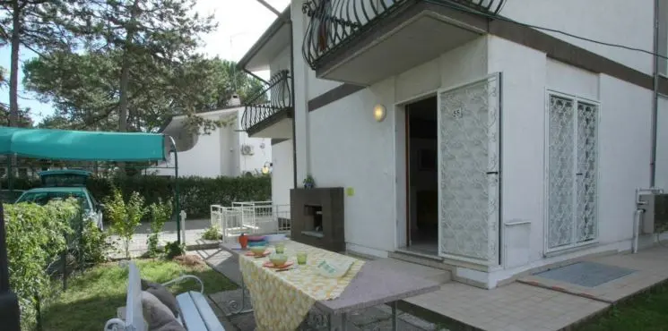 Emilia villa/ Pineta