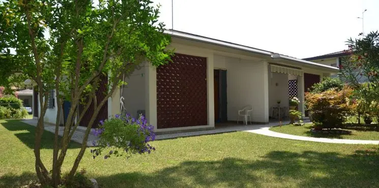 Regina villa/ Lido dei Pini